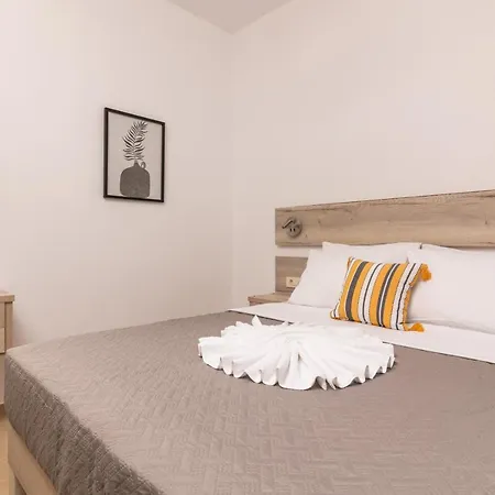 Claudio Stone House *